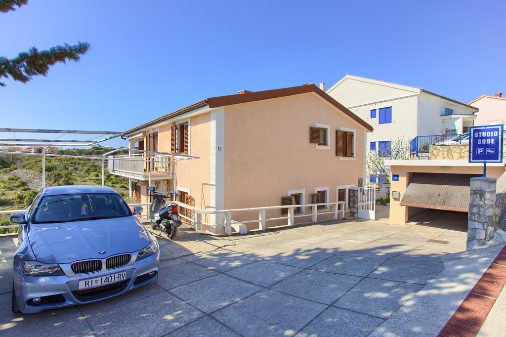 Nadija Studio Apartmani Krk Town Eksteriør billede