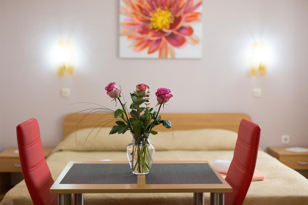 Nadija Studio Apartmani Krk Town Eksteriør billede